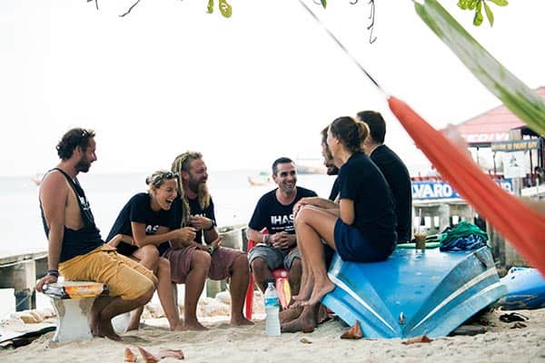 Buceo en español en Koh Tao. Playa de Chalok Baan Kao.
