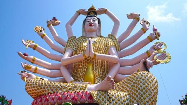 Wat-Plai-Laem