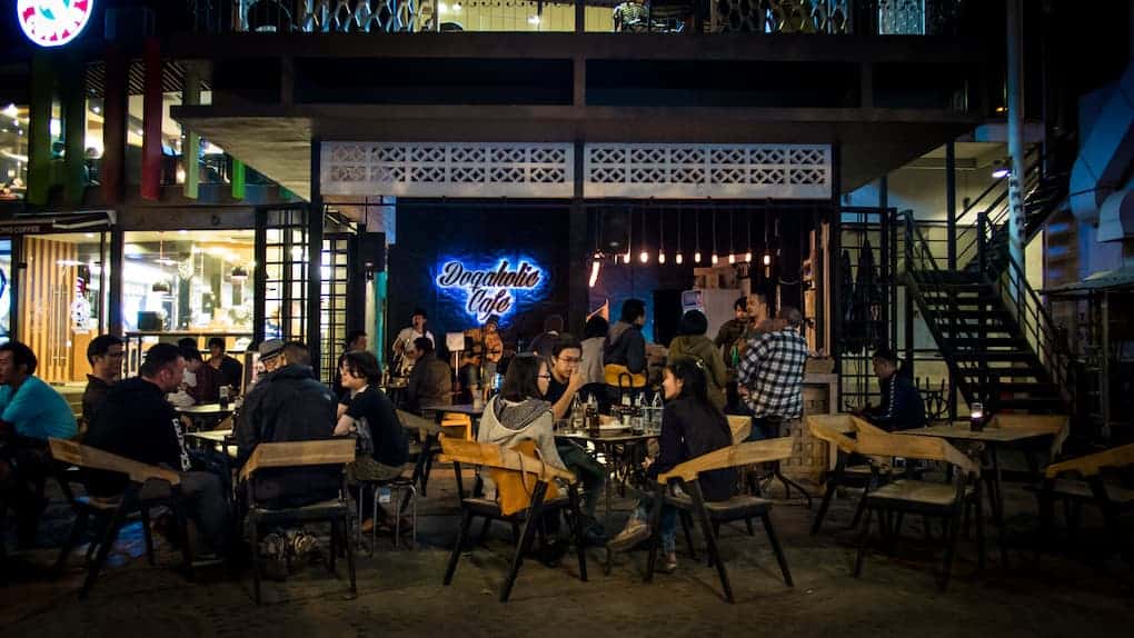 que hacer en chiang mai de noche